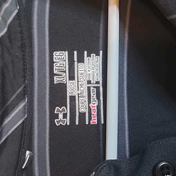 Under Armour Heat Gear polo. - Picture 2 of 5